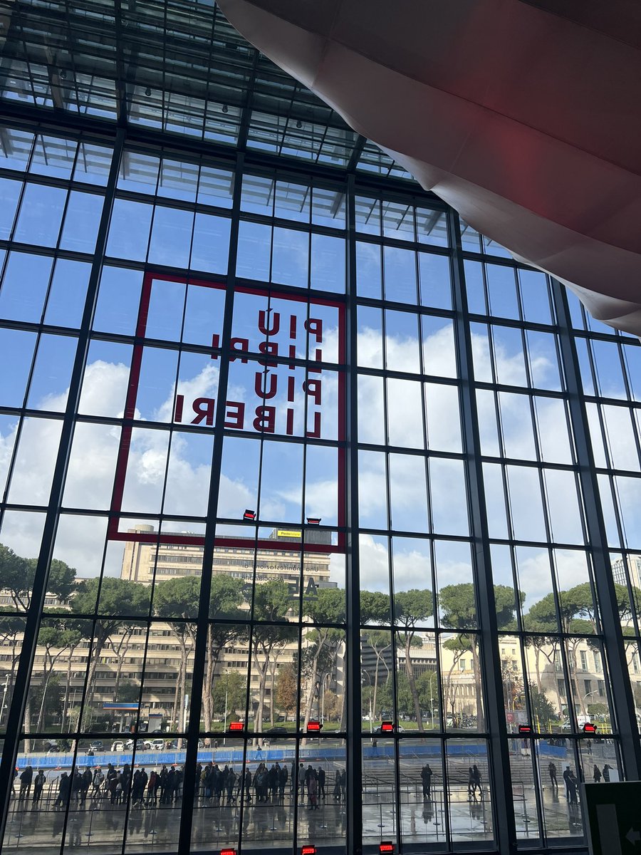 genguerriero's tweet photo. Alla “Nuvola” di Roma per “Più libri più liberi” la presentazione del libro “Mediterranean Transitions from the Gulf to the Sahel” IAI Research Studies, edito da @Ed_NuovaCultura

#piulibripiuliberi #roma #lanuvola #libri #edizioninuovacultura https://t.co/381QmTFTHC