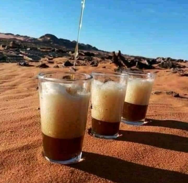 minochere's tweet photo. #Ouargla #ngoussa village #Elbour le désert #Algerien.. , plus surprenant que jamais après la pluie tombée en septembre ...
Contemplation, fascination ...
Le désert toujours nous apprend.
Belle soirée tous. https://t.co/NoUew8ohg7