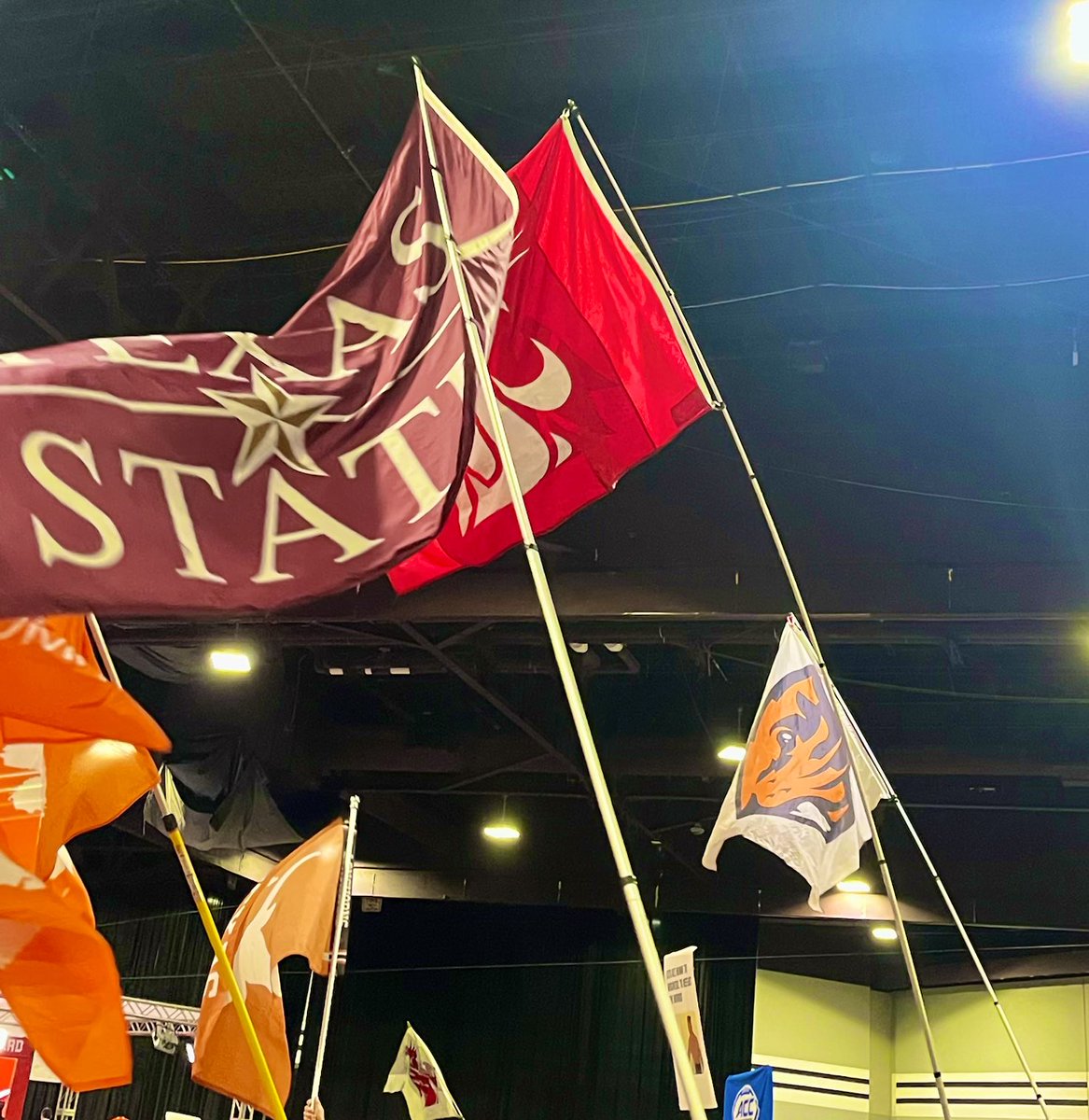 kdamp's tweet photo. Shout out to Ivette and Kelcy LópezFreeman for being the first repeat wavers of the @OMGFlag with @olcrimson and @thedamflag in Atlanta this week! Who will be flying it in DC next week!?!? If you’re interested, just me me know asap! We take care of all the deets.🐾⭐️🇮🇩 https://t.co/iJg87vzROT