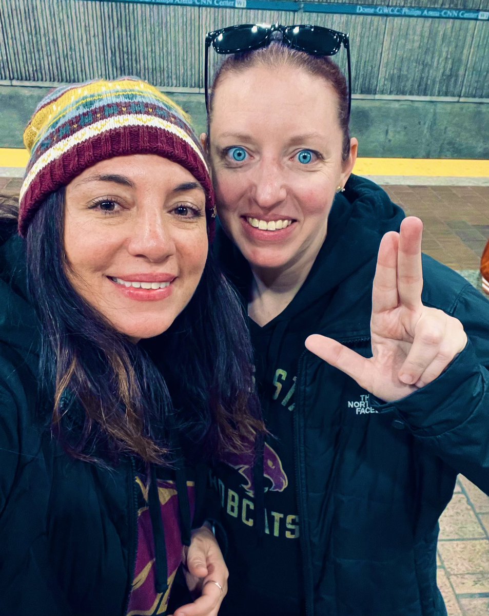 kdamp's tweet photo. Shout out to Ivette and Kelcy LópezFreeman for being the first repeat wavers of the @OMGFlag with @olcrimson and @thedamflag in Atlanta this week! Who will be flying it in DC next week!?!? If you’re interested, just me me know asap! We take care of all the deets.🐾⭐️🇮🇩 https://t.co/iJg87vzROT