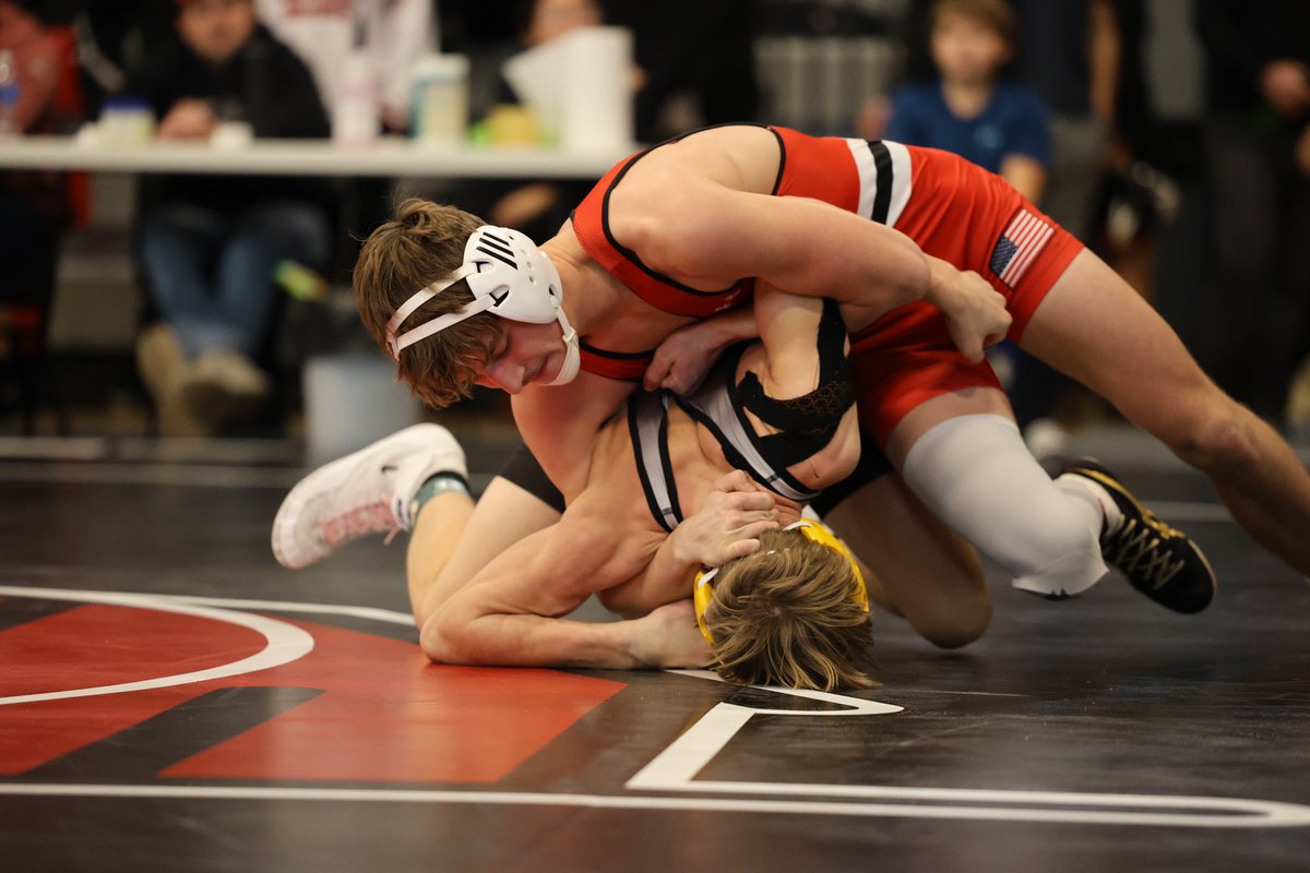 Back to back Cozad Invite Champ! 126# <a href="/BodaLogan/">Logan Svoboda</a>