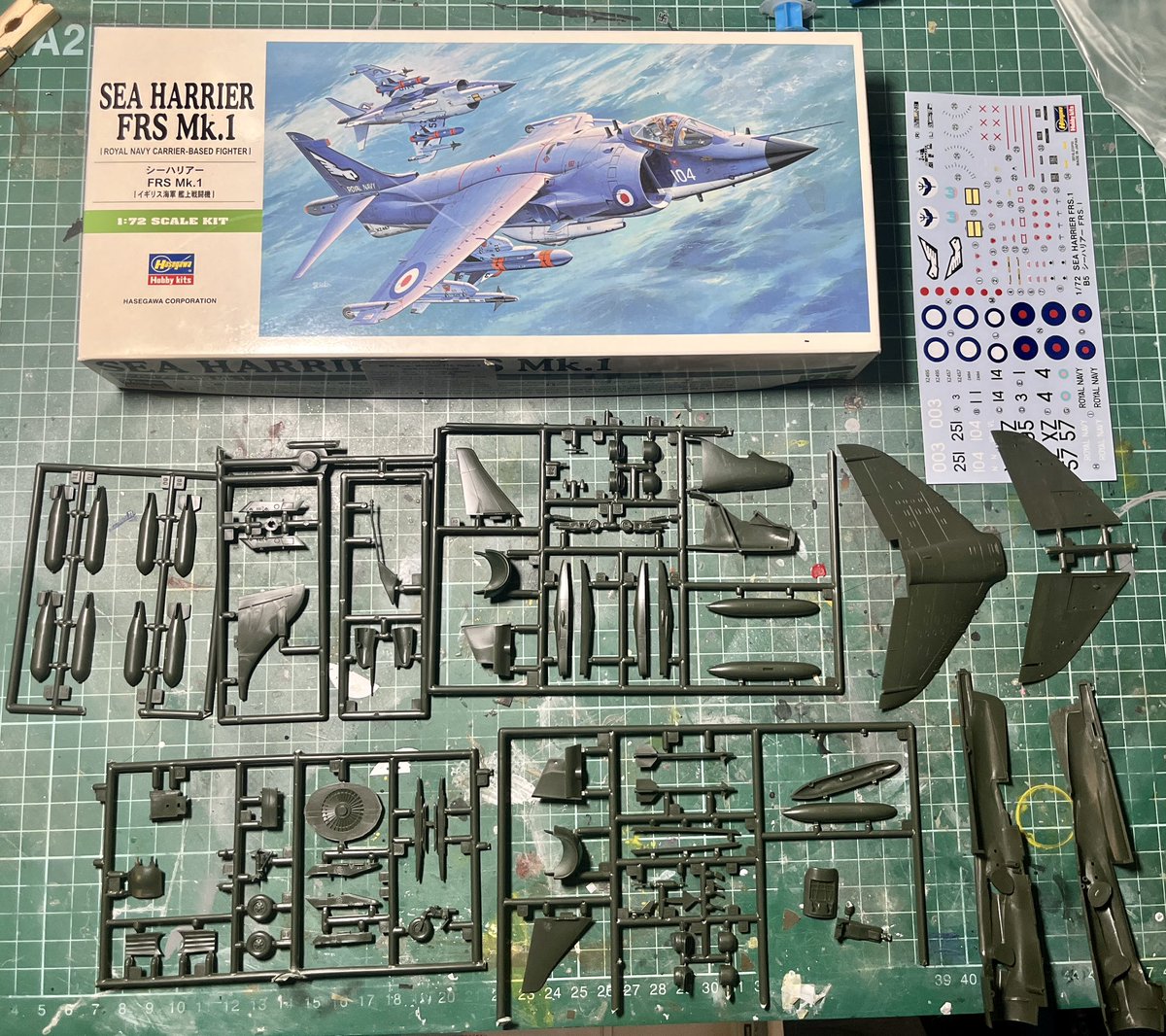 KTMatjOliva's tweet photo. New project, small and easy kit, no extra parts. @HasegawaModels #harrier #scalemodel #scalemodeller #jffscalemodels of course 1/72 https://t.co/3wnTsEkh22