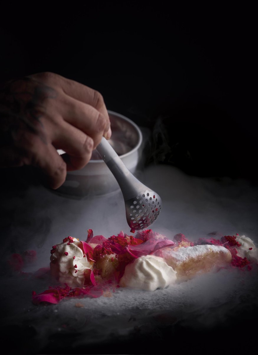 PhotoClub tweet media