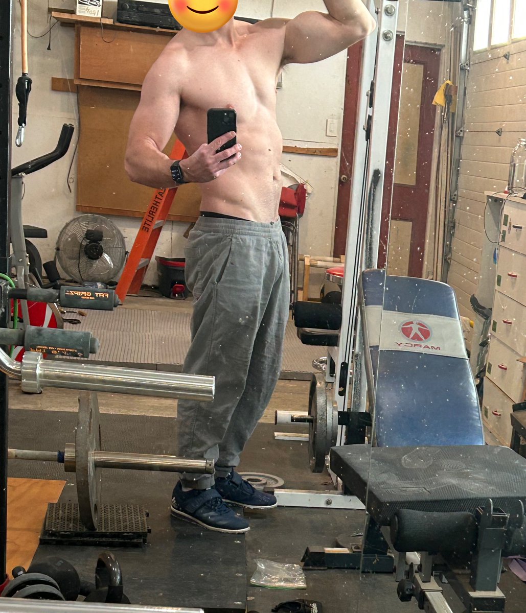 SushiGobblerADA's tweet image. Lowering the weight on most my lifts focusing on slower/better form, that bicep vein wants to EXPLODE out of my arm, I will achieve my goals in time….#natural #lifting #smallguy #weightlifting