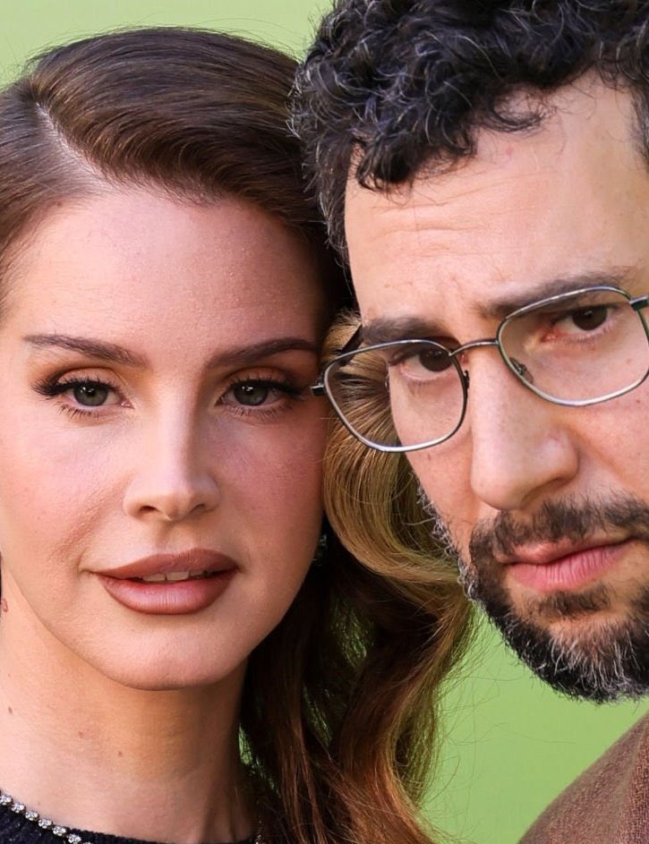 LDRWorld1's tweet photo. “Ela é melhor minha amiga e também a melhor artista. Trabalhar em 'Chemtrails', 'Tunnel' e 'NFR!' foram os melhores momentos da minha vida."

Jack Antonoff em seu discurso para Variety https://t.co/S2MGmpIztY