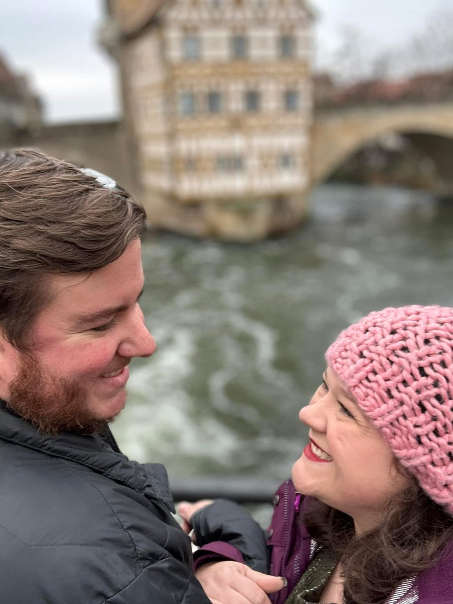 SittingSortSide's tweet photo. A few snips of Germany ❤️ https://t.co/fBkCBYIro6