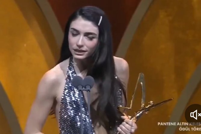 PKK ALTIN KELEBEK ÖDÜL TÖRENİNE HOSGELDINIZ 
#pantenealtinkelebek