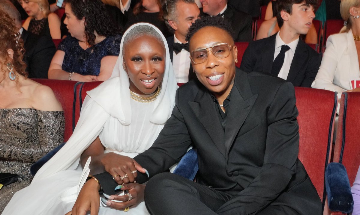 _forbisexuals's tweet photo. cynthia erivo 🩷💜💙 https://t.co/Bx4RJvJVUA