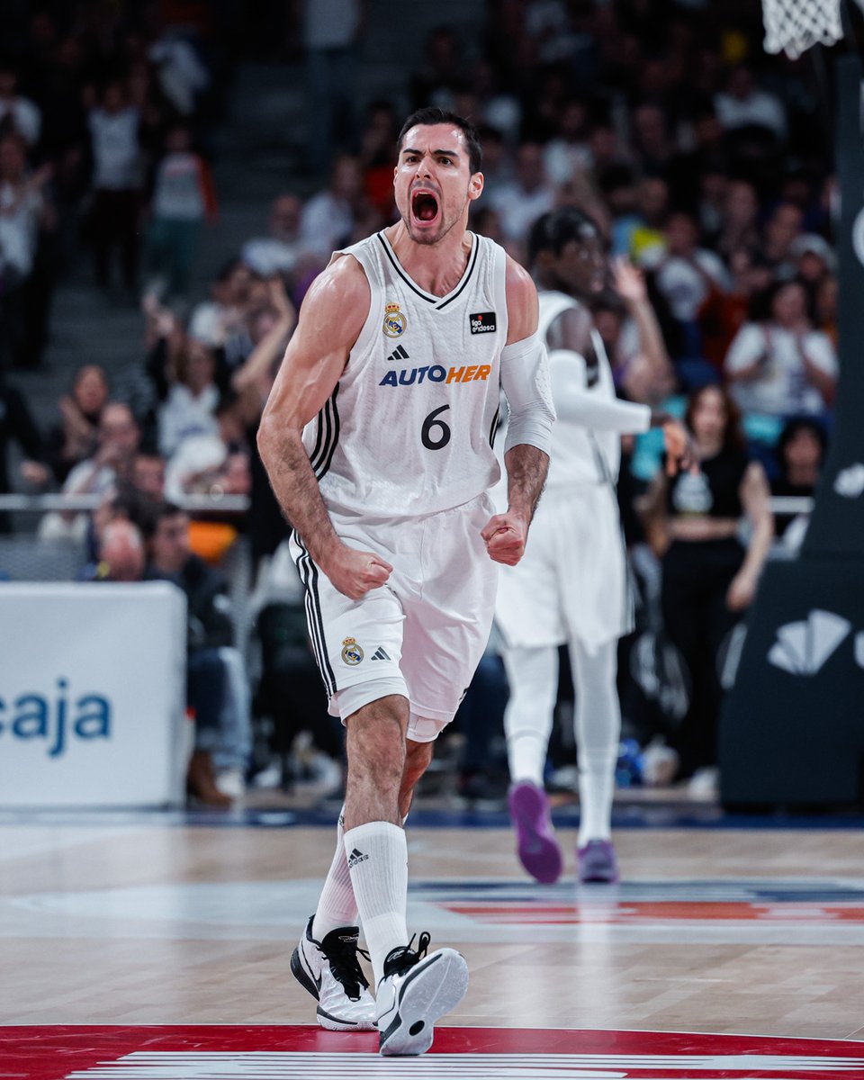 RMBaloncesto's tweet photo. 💪 ¡V🅰️MOS! 💪
#LigaEndesa https://t.co/AQfZ9bYkw6