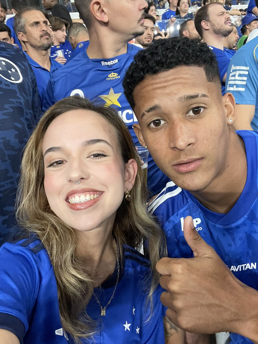 isabelavqf's tweet photo. Meu ídolo 💙 https://t.co/VutgjEgQoi