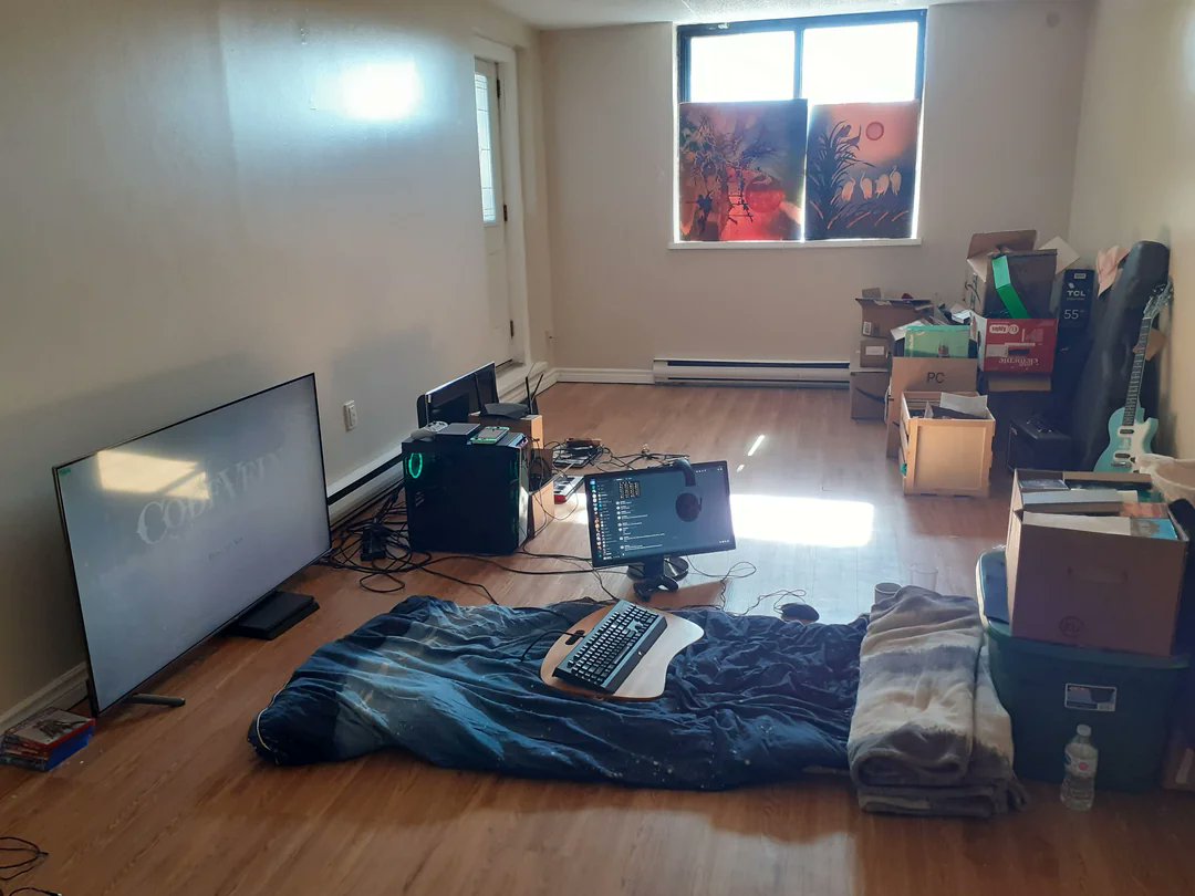 Men will have $850K in #Solana but still live like this.