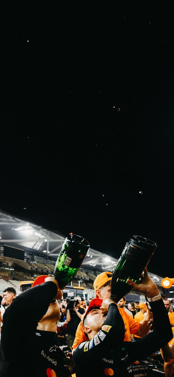 🍾📱 <a href="/LandoNorris/">Lando Norris</a> x <a href="/OscarPiastri/">Oscar Piastri</a> 📱🍾
