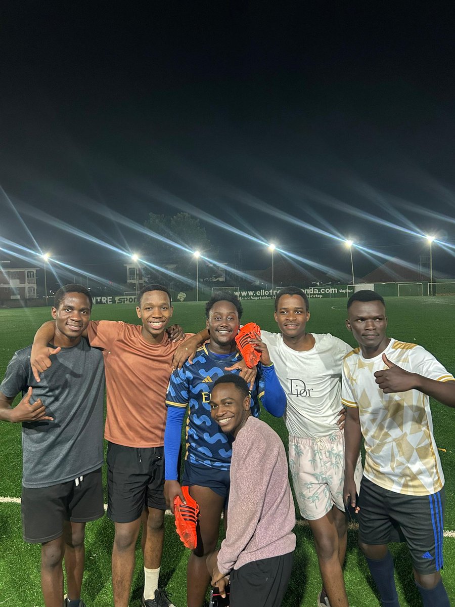 Centennials16's tweet photo. END OF YEAR: Frames from our end of year get-together in Nsambya, hosted by our cohort president. 

We are more than ready to dive into new year. 😤

#ShackTimes | #VawoMpitewo | #ExtremelyUnruly https://t.co/COfl1AahXG