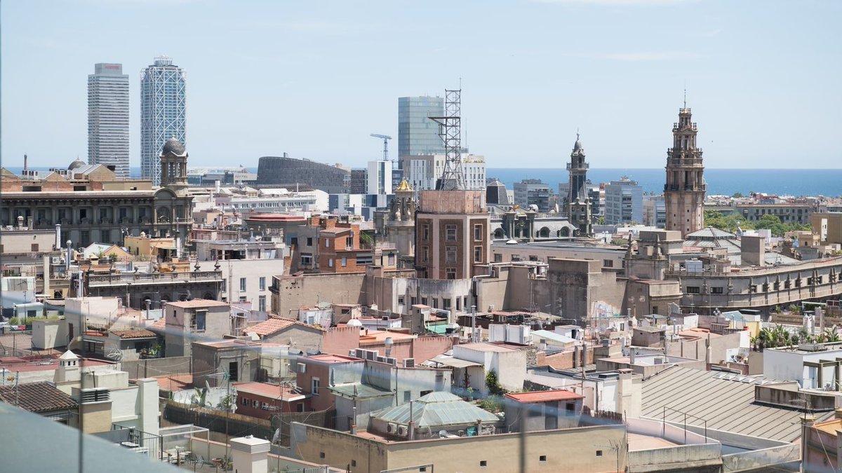 Ser dona a Barcelona: més risc de patir violència sexual, pobresa i pitjor salut mental 3cat.cat/324/ser-dona-a…