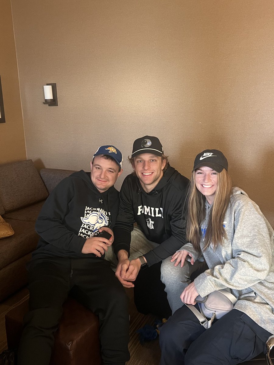 Ray Gronowski tweet media