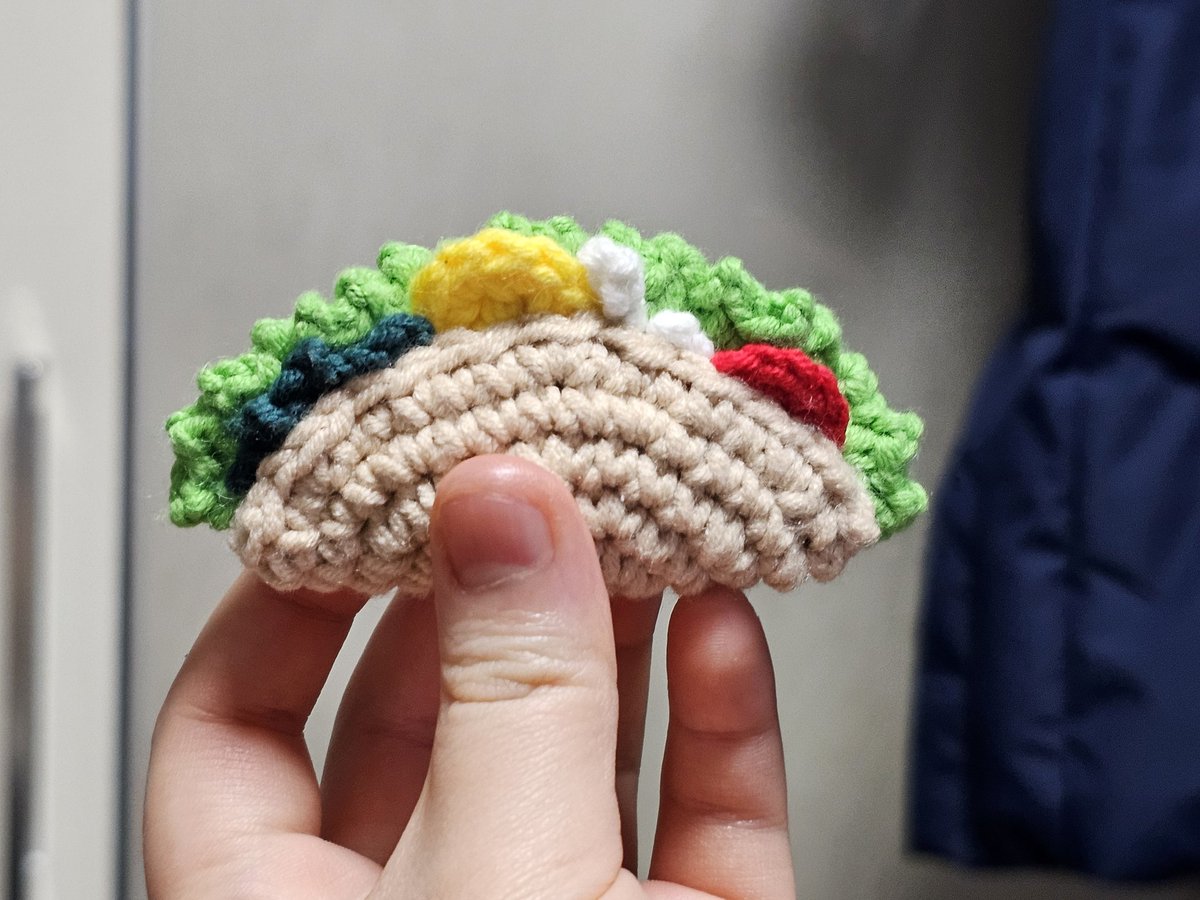 🕯
파판계 트친분들... 강녕하셨나요..
저는 어제 황금을 다 밀고 타코를 떴답니다...
날이 참 춥죠.. 시위에 나가신 분들은 부디 아프지 않길 바라며.....
우리 모두 파이팅~~~~