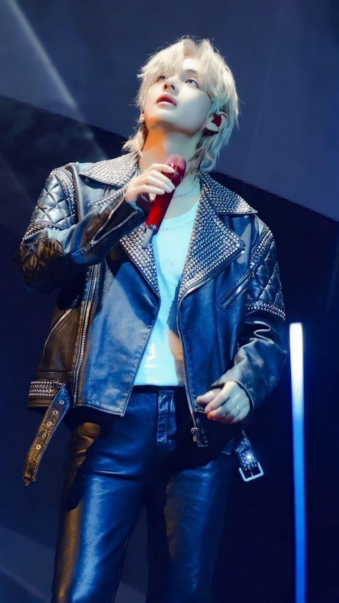 BTSAnswerBr's tweet photo. 📊|| “Blue” by #V já ultrapassou mais de 130 milhões de reproduções no Spotify. 💙

CONGRATULATIONS V 🥳

@BTS_twt #BluebyV #Taehyung https://t.co/05jhvHT8w5