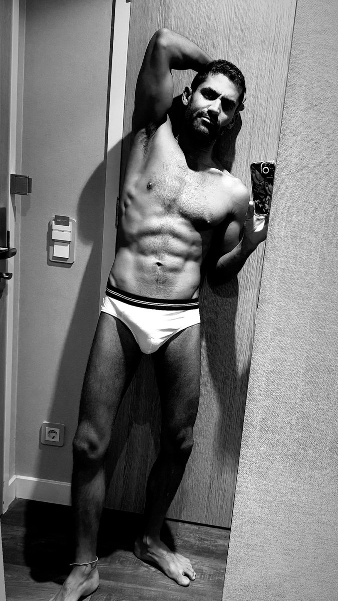 DreamSwimmerX's tweet photo. RT if u want me to take underwear off 🍆
>> https://t.co/dZ60ioVXx6 https://t.co/TgoVTu1pu6