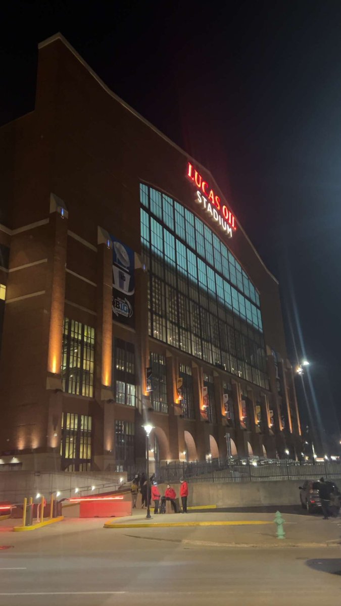 TrevorMartin95's tweet photo. Spent the last 9 weeks going to high school football games around the state. Decided to treat myself and make the 9 hour drive to and from Indy for the Big 10 Championship this weekend. College football atmosphere is unmatched. Will definitely be doing this again. https://t.co/6wuXmIJ5Fa
