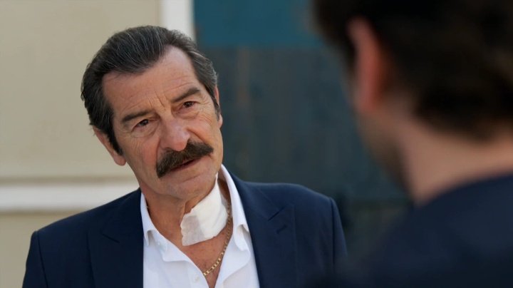Atakkn1's tweet photo. Sanada sözüm olsun,bundan sonra yaşayacaklarında benim hiçbir payım yok olmayacak çünkü sana senden daha büyük bir düşman yok
😎👊🏻🔥🃏🎲" Devran Karan " karizması #ArasBulutİynemli #Deha https://t.co/abWCQPOFRZ
