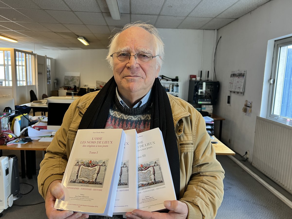e-Onomastics: #Dictionnaire des #noms de #lieux de l’#Oise e-onomastics.blogspot.com/2024/12/dictio… #toponymie #française s’enrichit d’une œuvre colossale signée par Jean-Claude #Malsy, qui vient de paraître en trois volumes totalisant 1730 pages. Fruit de 40 années de #recherches