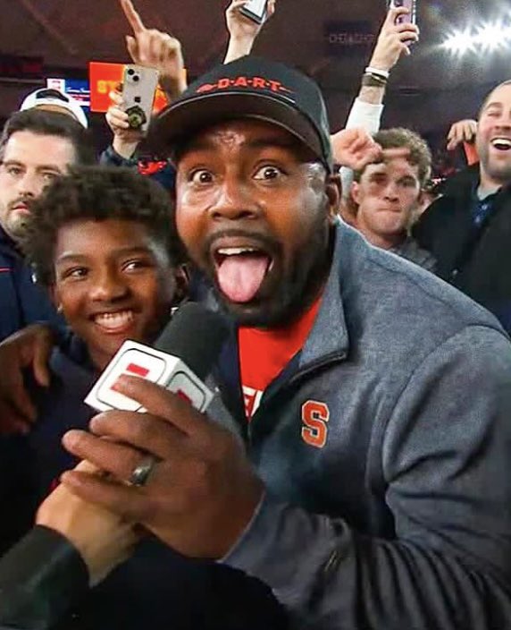 Trust & Will Holiday Bowl tweet media