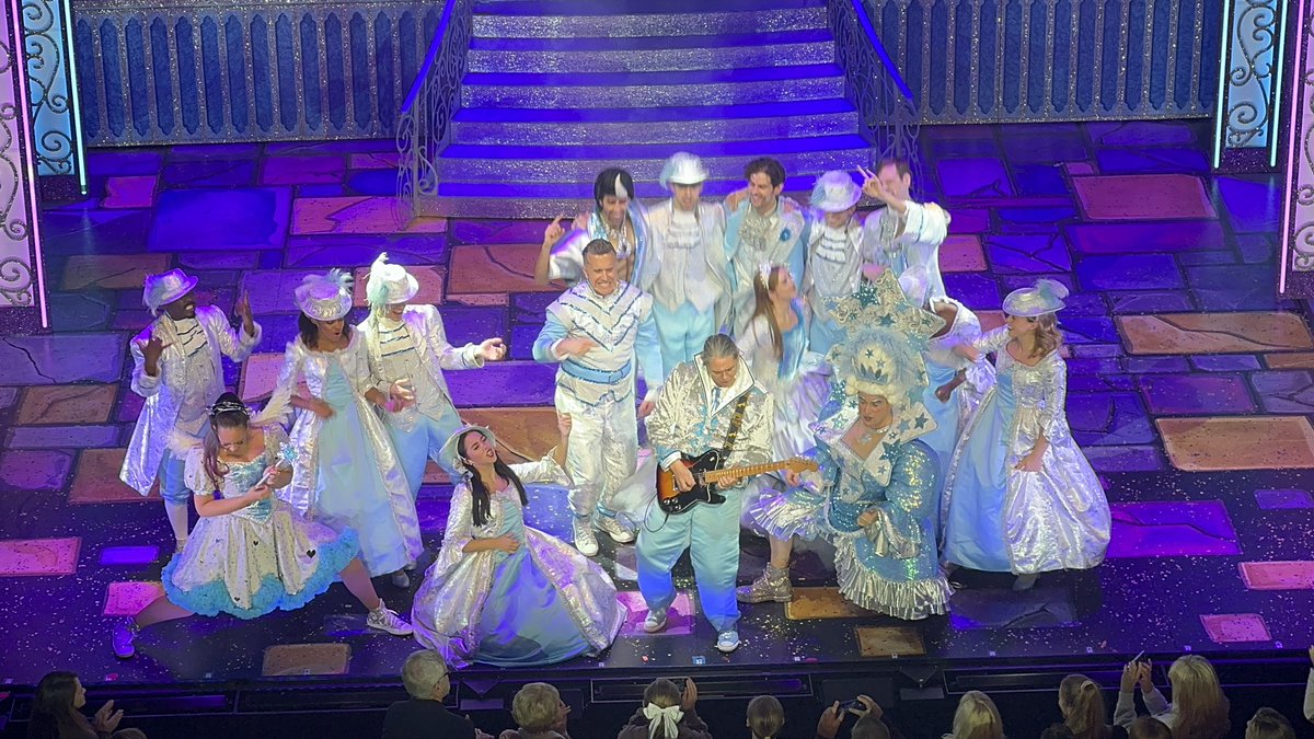 Best. <a href="/marlowetheatre/">The Marlowe Theatre</a> . Panto. Ever.

Honestly, no spoilers, but I cried at the joy of it. 🛩️

<a href="/ben_roddy/">Ben Roddy</a> <a href="/mistermaker/">Mister Maker</a> #maisie_smith <a href="/jocastaalmgill/">jocasta.Almgill</a> - just brilliant.