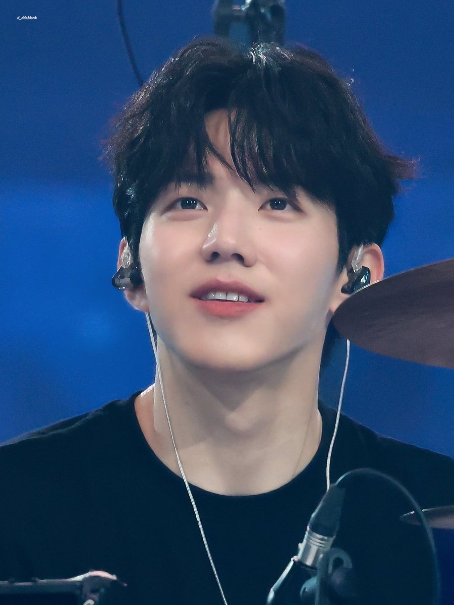 sixdaywithyou's tweet photo. 우리는 너희에게 힘을 주기 위해 왔다

- 마이데이 일동 https://t.co/lsUty7TCDI