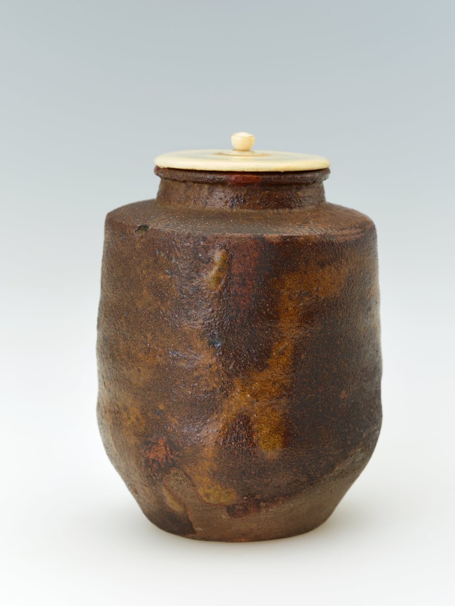 JapanTraCul's tweet image. Tea caddy, named Muichimotsu, 1607-1650