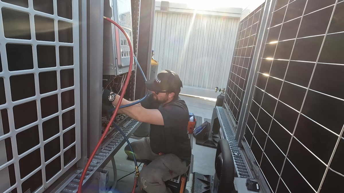 AdvancedIdaho's tweet image. Fixing commercial HVAC issues is like solving puzzles, but with more ductwork and fewer missing pieces. #CommercialHVAC #PuzzleMasters