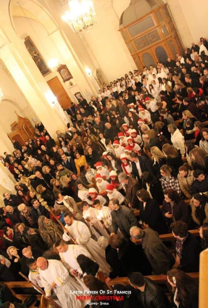 iraqschristians's tweet photo. #Christmas celebrations from previous years in #Syria when #Christians were free to celebrate our faith peacefully. God bless and protect Syrian Christians who are now living under AlQaeda/ISIS terrorist control of Syria.🙏🏼🙏🏼 https://t.co/FNfoRGLsAJ