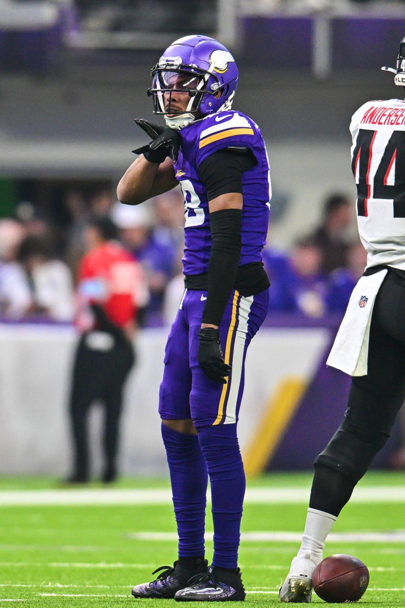 Schultz_Report's tweet image. #Vikings WR Justin Jefferson just became the first player in NFL history to surpass 7,000 receiving yards in his first five seasons.

7,000+ yards in 5 years — and he's missed some time, and this season isn’t over. That is crazy.