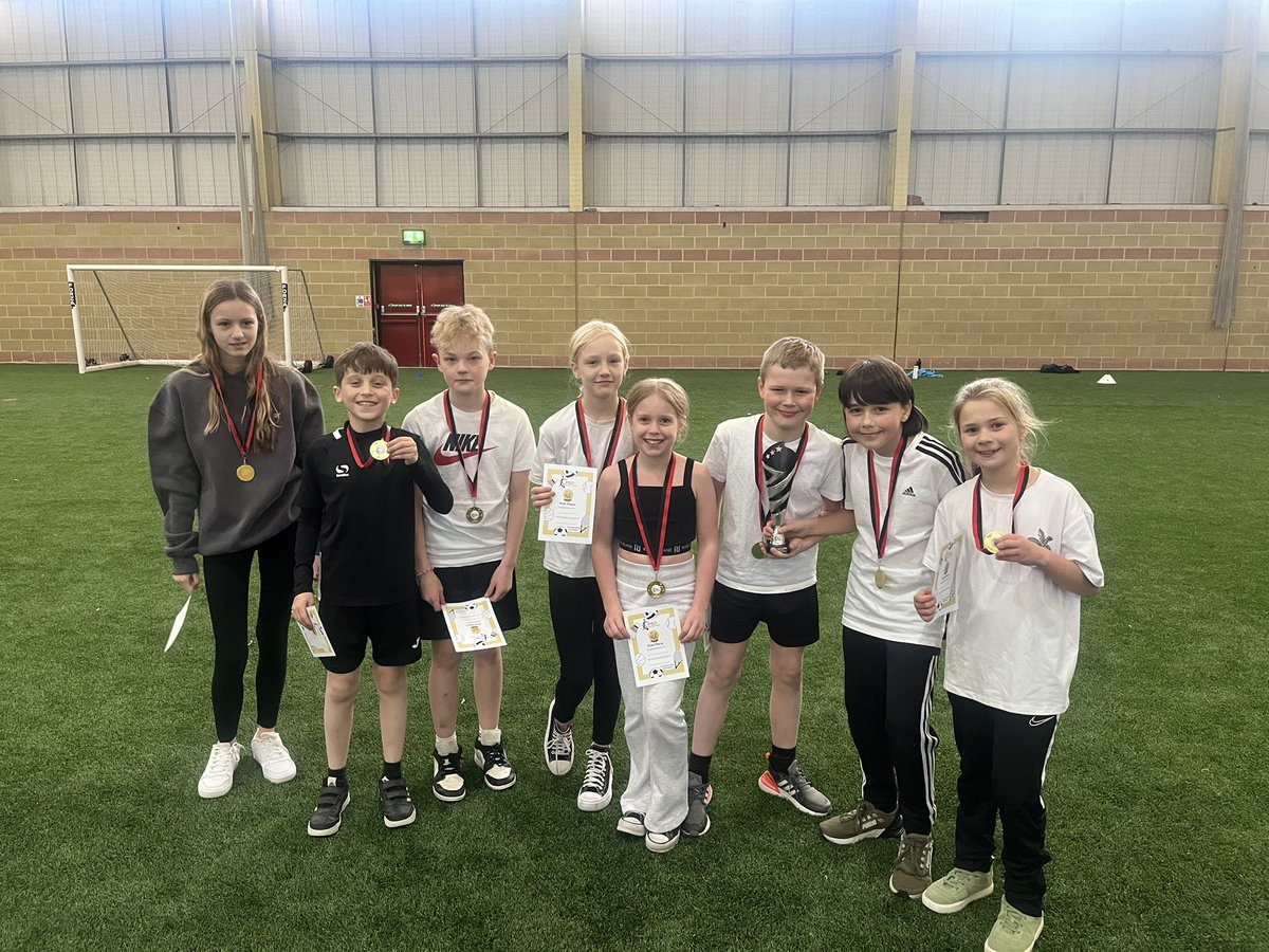 Y6 Handball 🤾🏼 
Ward Green have their first tournament  win since joining the provision, well done fantastic little team 👏🥇🏆