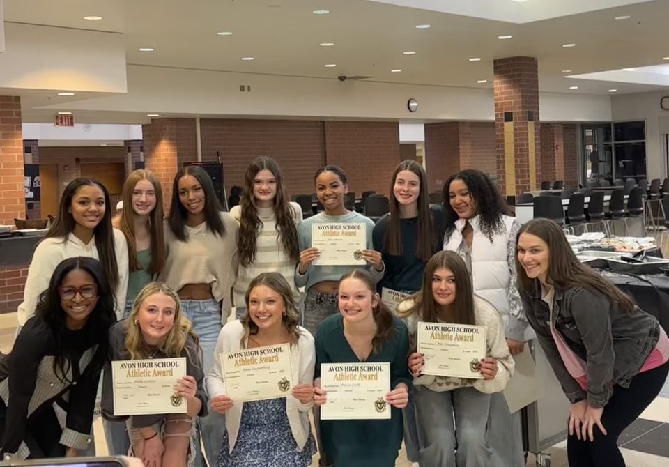 Avon Girls Volleyball celebrated their 2024 season with an awards banquet to commemorate their accomplishments Varsity (25-9) with 20 STRAIGHT WINS. JV 19-8 &amp; so proud of the Freshman team. We are very thankful for an another great year &amp; FANTASTIC coaches!!
<a href="/OrioleAthletics/">Avon OrioleAthletics</a>