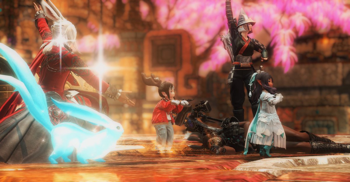 EternalBloomFC's tweet photo. After a slow start last night, maps paid off! A weapon coffee and glasses highlighted an amazing night. Both teams getting to the end last night.
I included a pic from last weeks map session too.
#bloomfc #FFXIV
Pics by @CaelumAuriga @Nemue7 @aymericshusband @Sleepyhiyuu https://t.co/yGNyM2rvRl