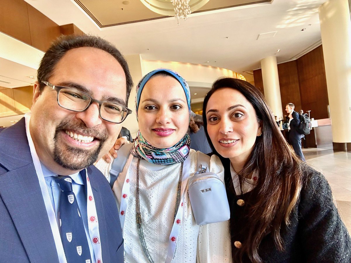 doctorpemm's tweet photo. #ASH24 #ASHTogether | @doctorpemm @yasminabaza1 Dr Kiran Naqvi | @ASH_hematology 🙌 #leusm https://t.co/RGmOlc82ti