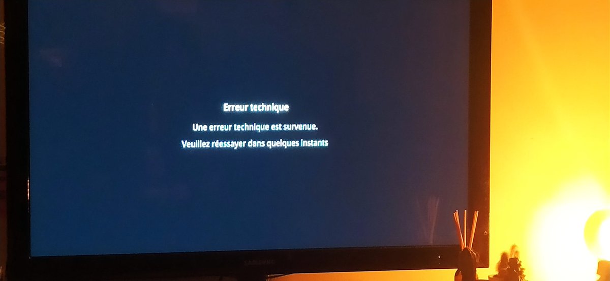 cycre's tweet photo. @InfoAbonneCanal @canalplus #canal+ toujours au top dans la fourniture de services.... 
70 euros par mois depuis des années pour ça ! Et le "service clients" qui te prend pour un con à 800€ par an... 
Les tocards du PAF... https://t.co/X85vl30ttq