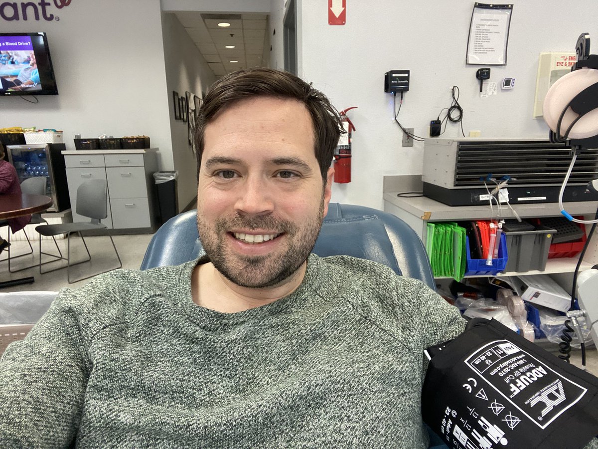 Blood and platelets for cancer patients. It’s the best gift one can give during the holidays ya’ll! 

<a href="/VitalantLV/">Vitalant - Southern Nevada</a> 🩸