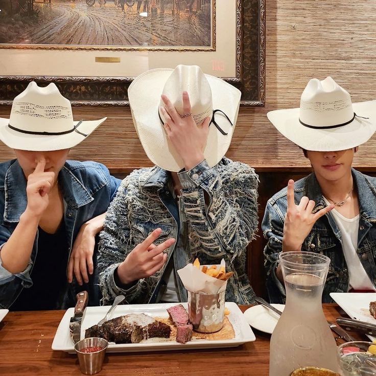 [BREAKING NEWS] All 02z members are officially 22.