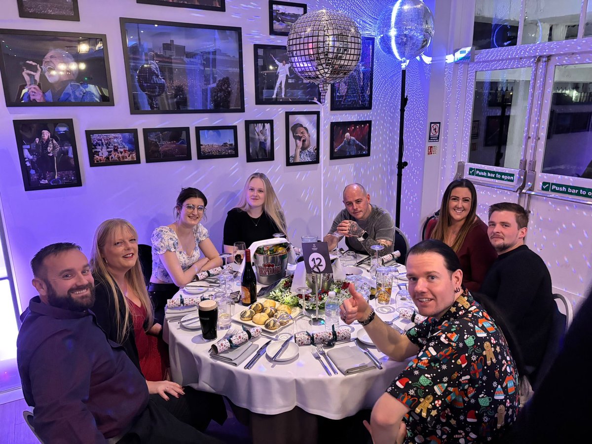 CheeseManSussex's tweet photo. Our #CheeseMan team #Christmas Party! A chance for the team & their partners to let their hair down, as they all work so hard over the #Festive period thank you for @SussexCCC for hosting a great night had by all! https://t.co/I3JP41UHGt