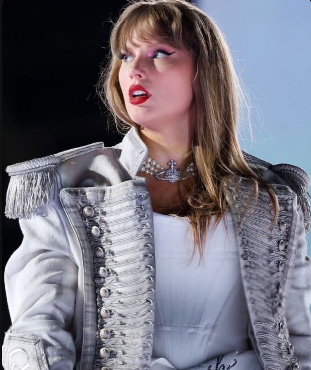 Reply with “ #ThankYouTaylor “  if you are a real swiftie  and love Taylor forever !!

      💚 💛 💜 ❤️ 🩵 🖤 🩷 🩶 🤎💙 🤍