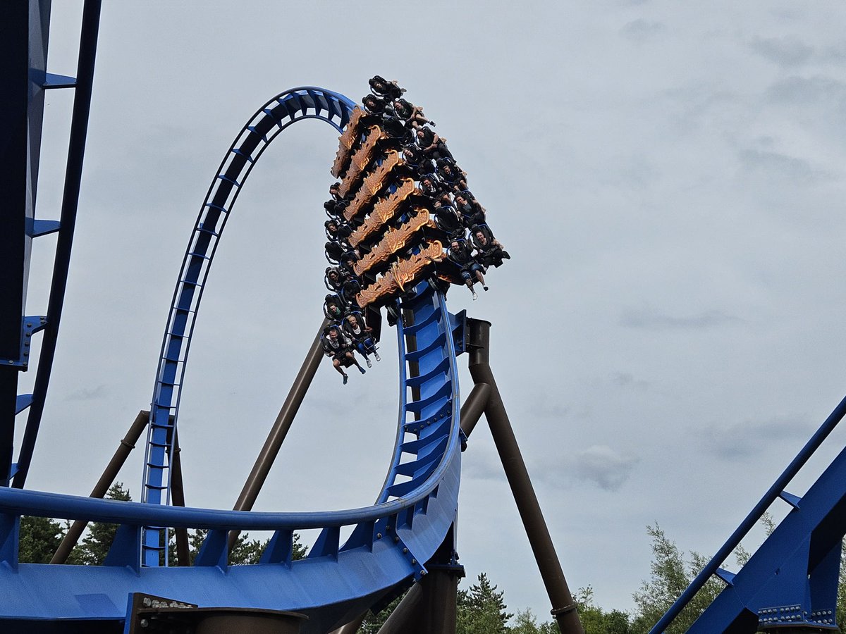 It's #25daysofcoasters day 8 today so...

In No.18 I have Fenix at Toverland!

Yet another wing coaster and this one is very fun. Quite a forceful ride but with a little bit of airtime and some funky transitions thrown in, hence I rank it just above Mandrill!