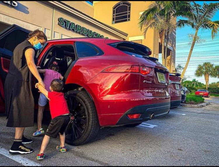 CreaderSmith's tweet image. You are the version that you need and needed to be in every phase of your journey. 
success 📊📉