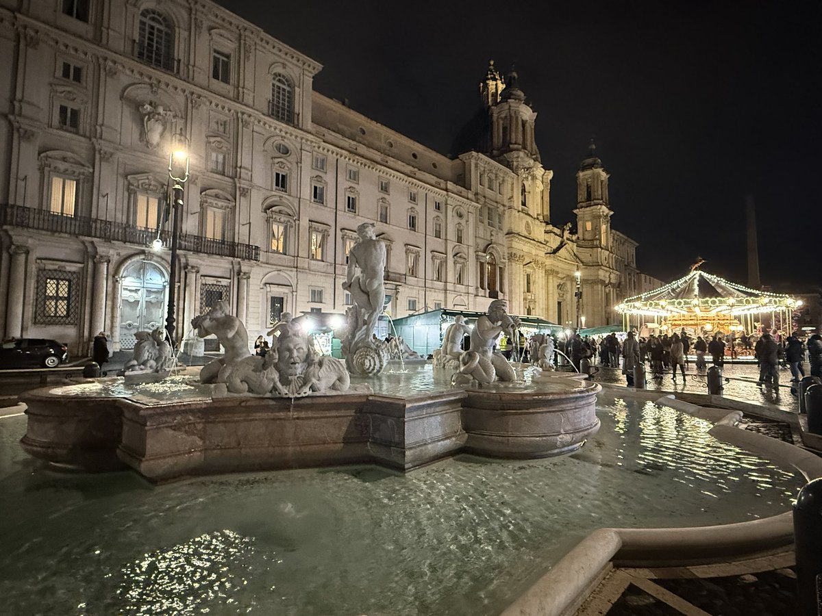🇮🇹❤️🇮🇹 Roma, Città Eterna

#photo #photography #photooftheday #Italia #PiazzaNavona #sundayvibes #streetphoto