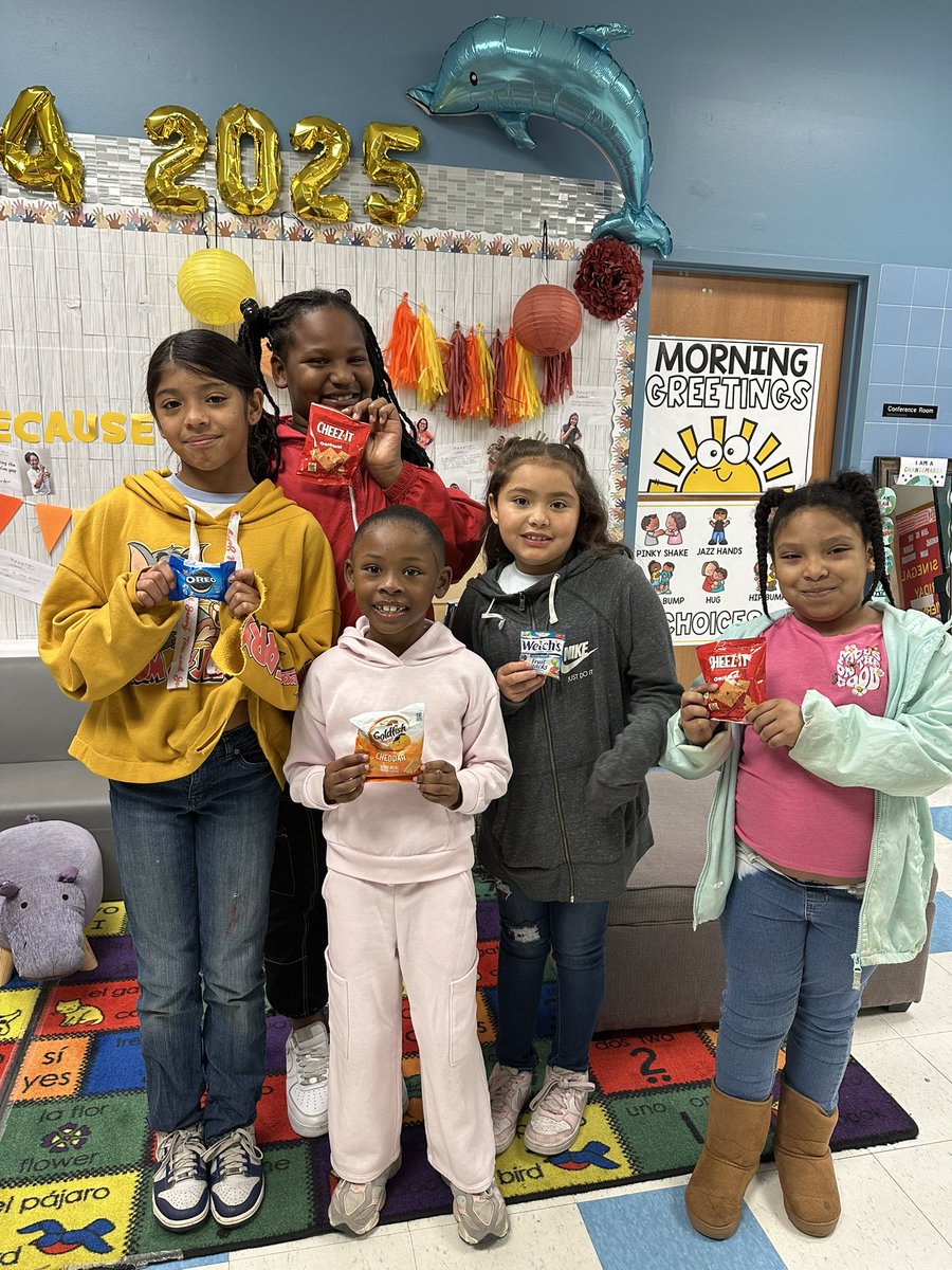 Oak Springs tweet media