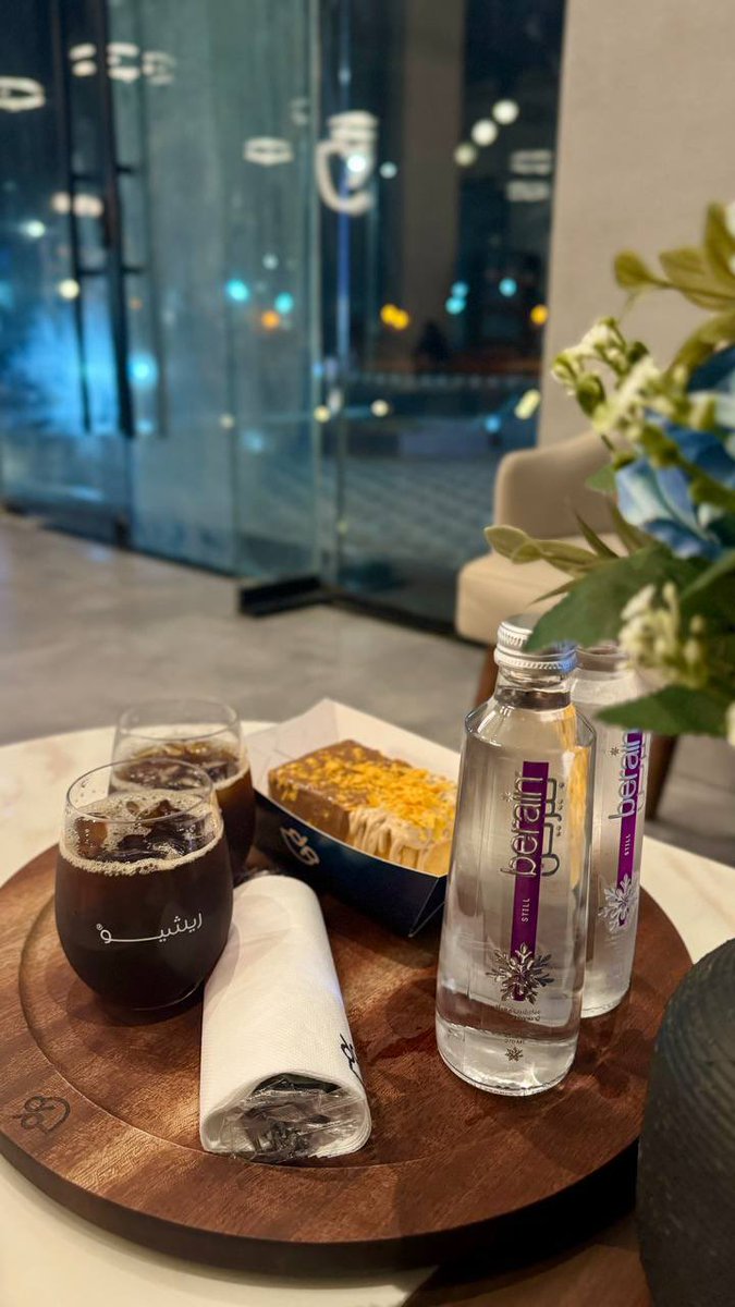 أُساند نفسي دائماً لست مدان لأحد بشيء .🌱