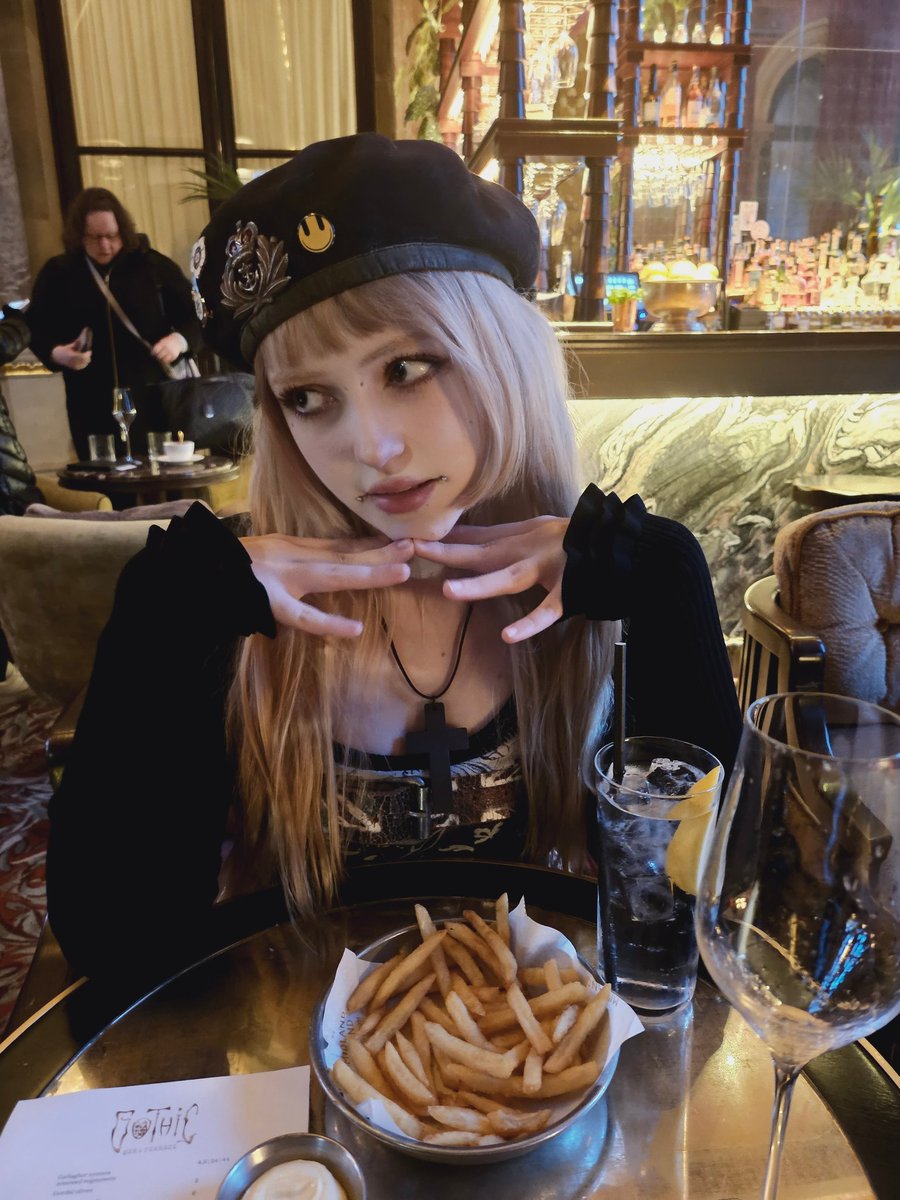 purokishii's tweet photo. 🍟 https://t.co/UfsEcG8p5l