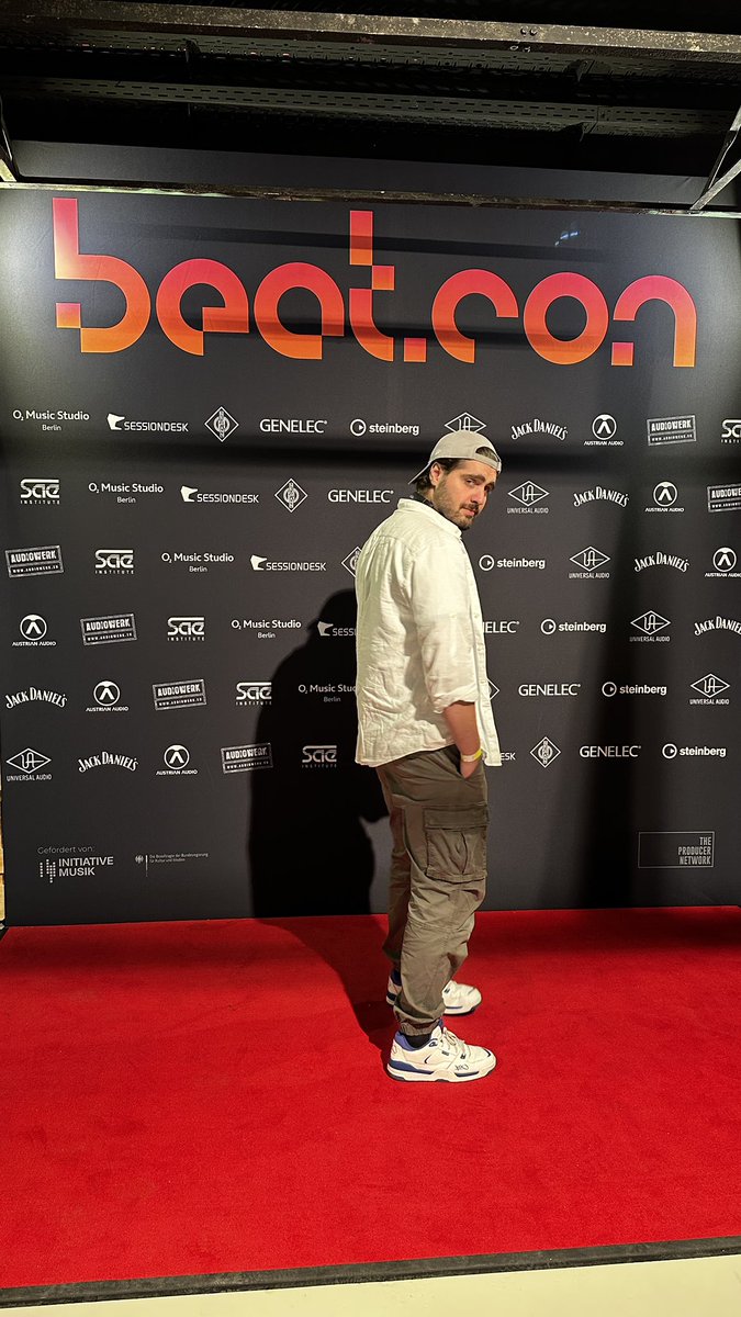fabianmasafa's tweet photo. Dit is Berlin! | #photodump of #beatcon / #beatcon24 / #beatcon2024 | #MasafaProdzctionzz / #MasafaProdzz / #Masafa https://t.co/lJ1EjdBbzr