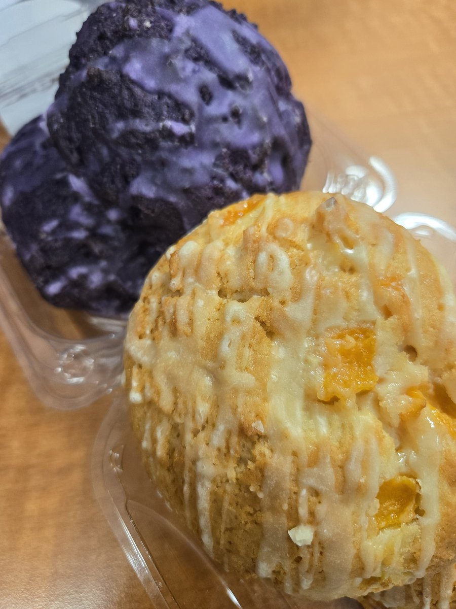 yyconsulting197's tweet photo. Business owners are crunching tax numbers right now which means my department at the State of Hawaii is also in high gear. When things get crazy, I need a break and sweet scones to keep me going...😋🧁

#businessowner #busymonth #taxpreparation https://t.co/JgQLgBmV9Y