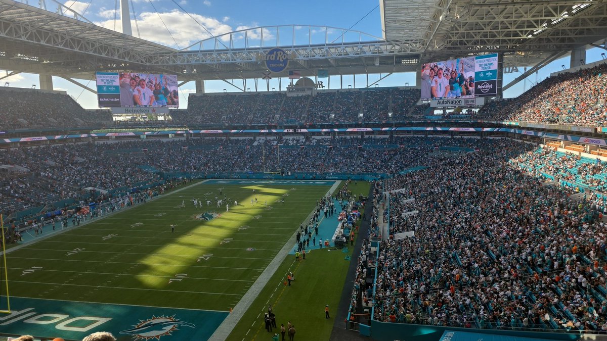 deioconnor's tweet photo. @IreNFL Lets go Fins!!! https://t.co/IMLvYGcBQR
